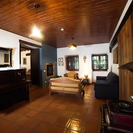 Casas Do Vale Da Rainha Willa