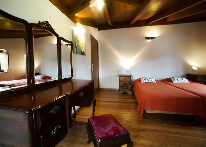 Casas Do Vale Da Rainha * 波尔蒂芒