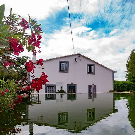 Casas Do Vale Da Rainha ヴィラ